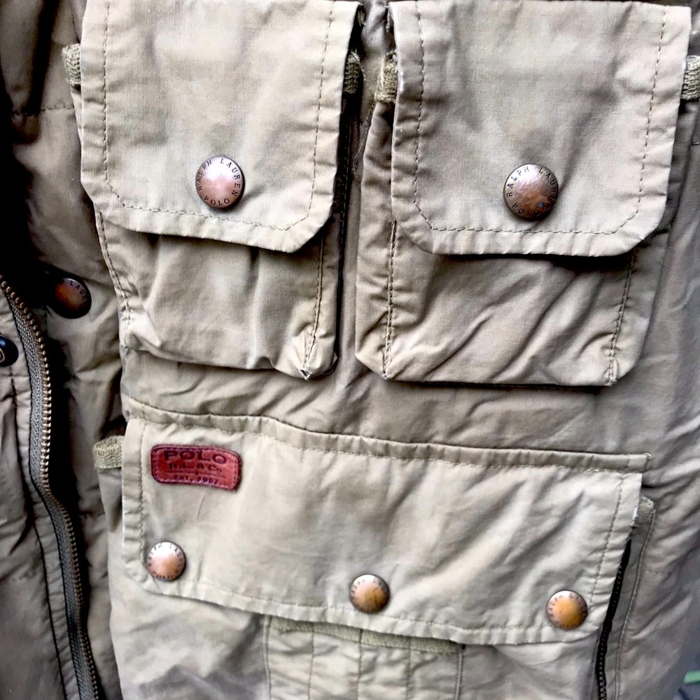 Polo vest with pockets